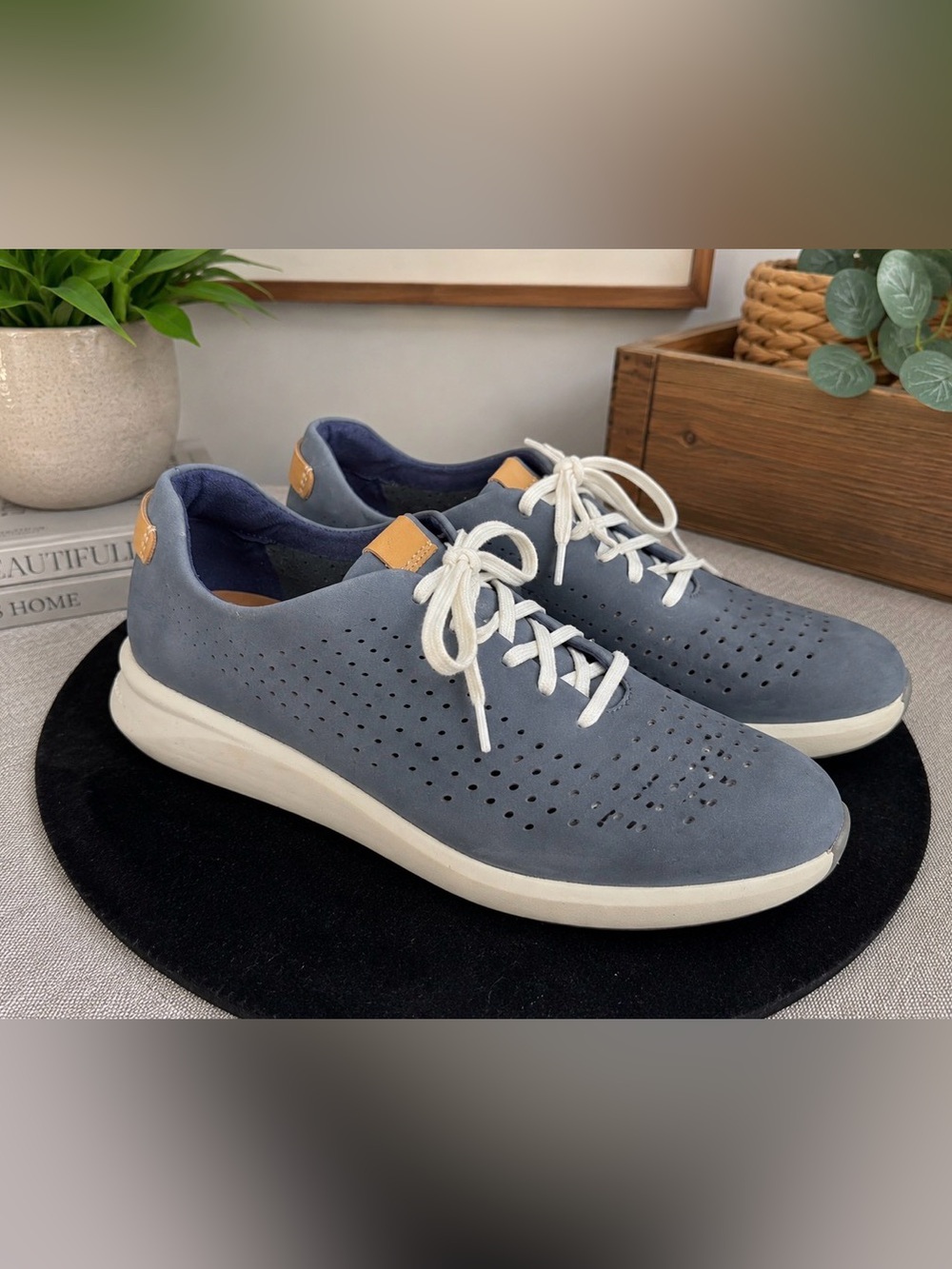 Clarks Unstructured Blue Nubuck Casual Sneakers Womens Size 8 Lightweight
